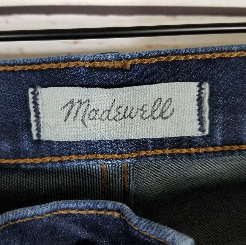 Madewell | 9" High Rise Skinny Jeans in Larkspur Wash - Picture 6 of 7